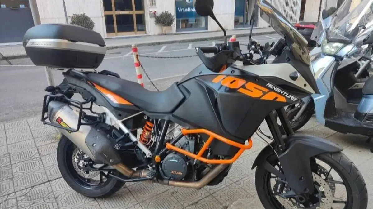 KTM 1050 Adventure (2015 - 16)  (2)