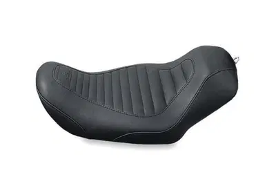 Sella Mustang Tripper Solo 'Tuck 'n Roll' per Dyna  - Annuncio 8548569