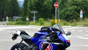 Yamaha YZF R1 (2020 - 25) 