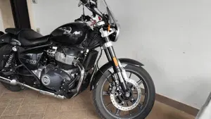 Royal Enfield Super Meteor 650 (2023 - 26)  (3)