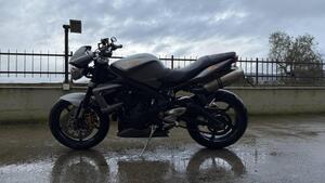 Triumph Street Triple R (2009 - 12) 