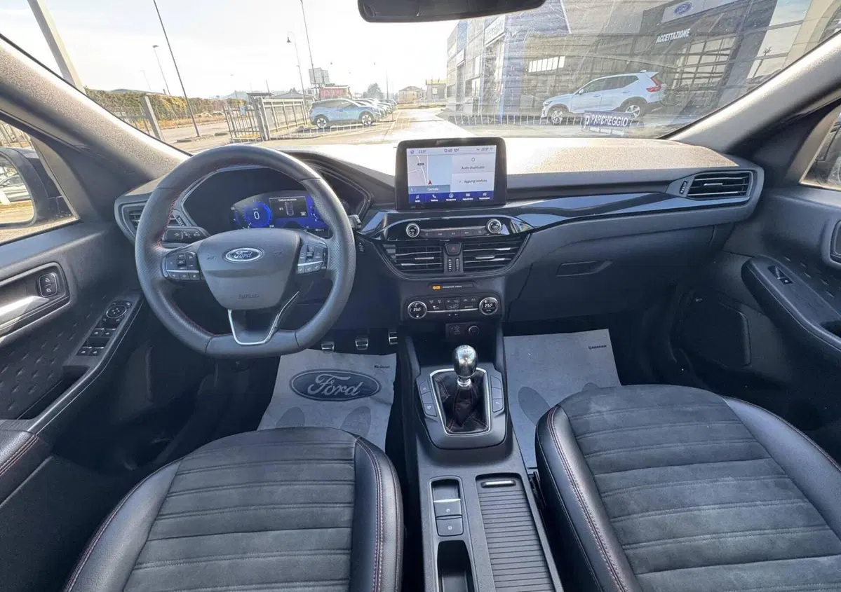 Ford Kuga 1.5 EcoBoost 150 CV 2WD ST-Line X (14)