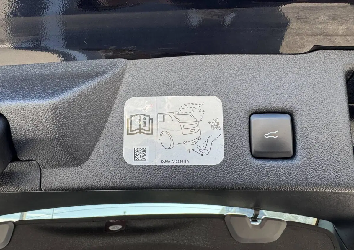 Ford Kuga 1.5 EcoBoost 150 CV 2WD ST-Line X (9)