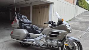 Honda GL 1800 Gold Wing (2000 - 05) 