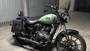 Royal Enfield Meteor 350 Fireball (2021 - 26) 