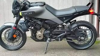 Husqvarna Svartpilen 401 (2024 - 26) usata