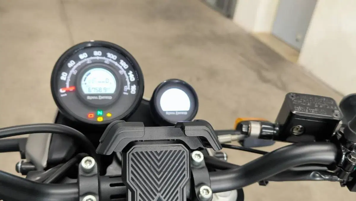 Royal Enfield Scram 411 (2022 - 24)  (5)