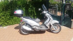 Piaggio Beverly 250 (2004 - 05) 
