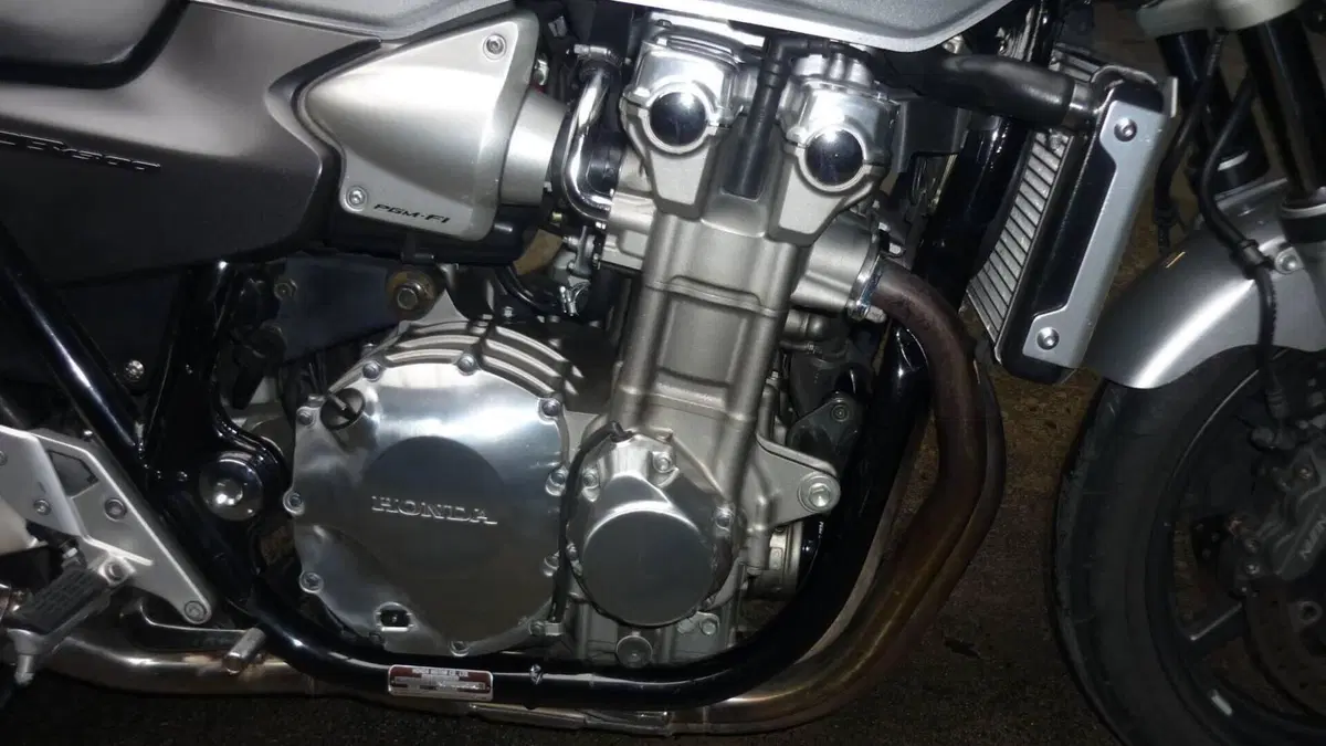 Honda CB 1300 (2003 - 06)  (3)