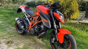KTM 1290 Super Duke R ABS (2014 - 16)  (2)