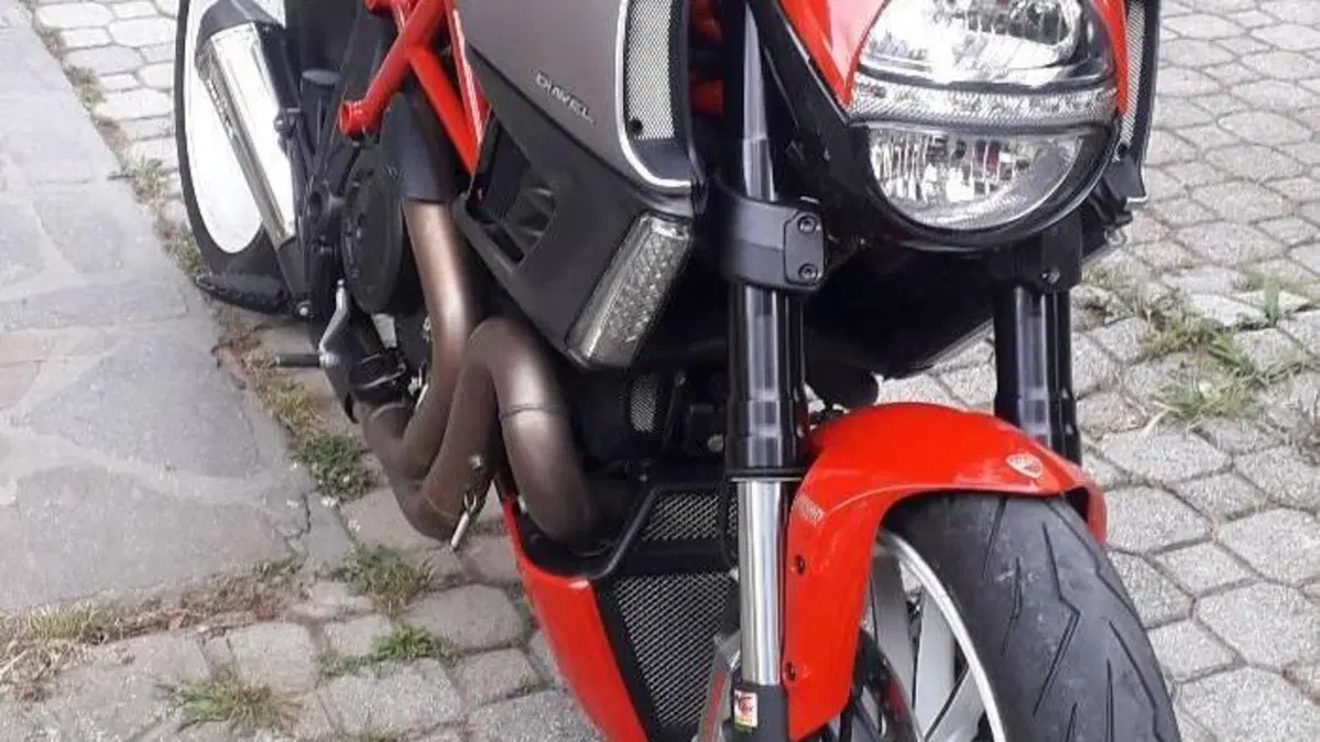 Ducati Diavel 1200 (2014 - 16)  (2)