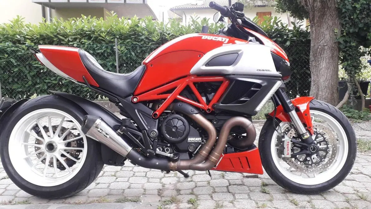 Ducati Diavel 1200 (2014 - 16)  (3)