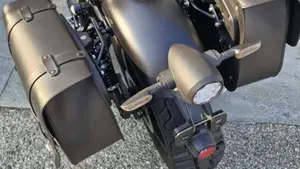 Moto Guzzi V9 Bobber Special Edition (2023 - 25)  (3)