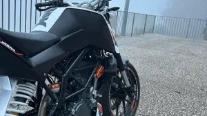 KTM 125 Duke ABS (2013 - 16)  (6)