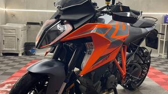KTM 1290 Super Duke GT (2022 - 25) usata