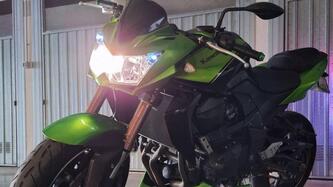 Kawasaki Z 750 R (2011 - 14) usata