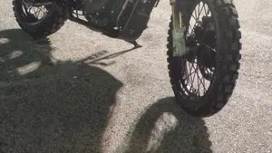 Triumph Scrambler 900 (2023 - 25)  (2)