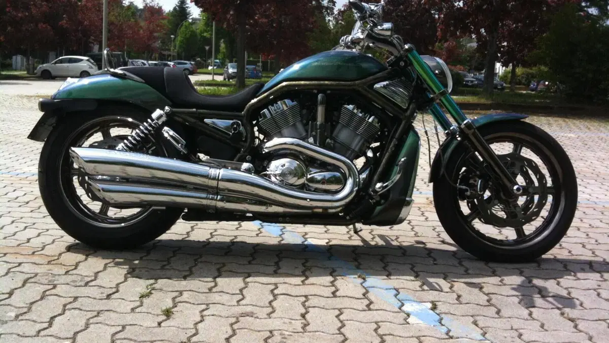 Harley-Davidson 1130 V-Rod (2002 - 05) - VRSCA 