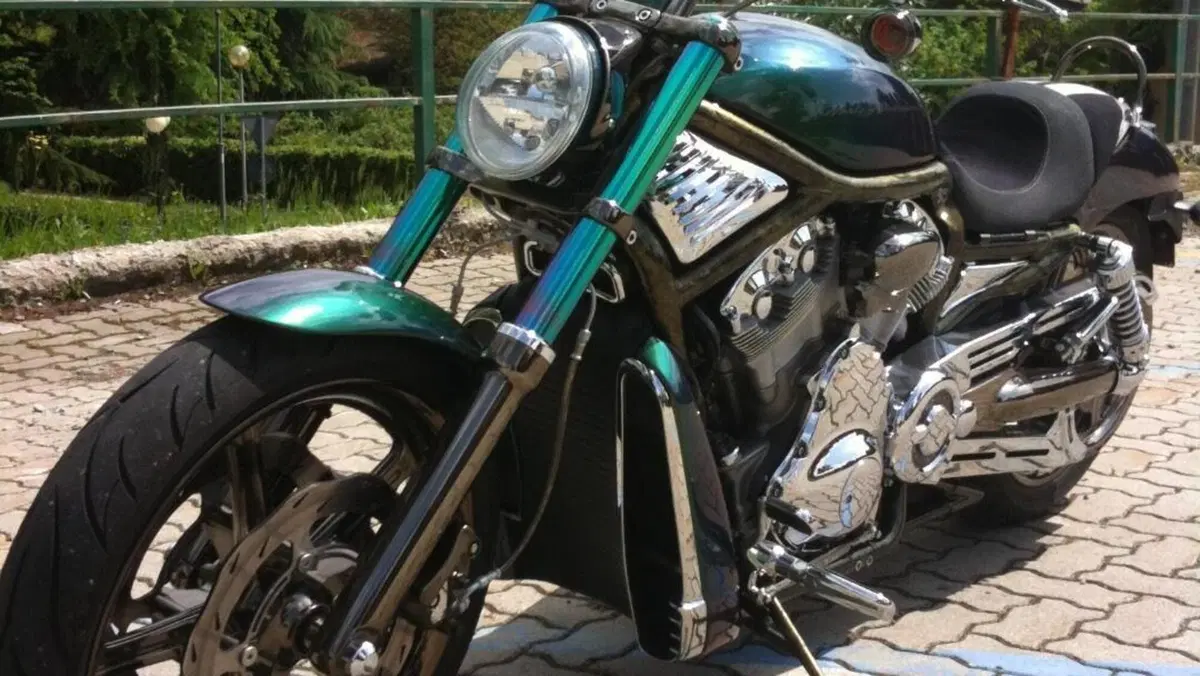 Harley-Davidson 1130 V-Rod (2002 - 05) - VRSCA  (3)