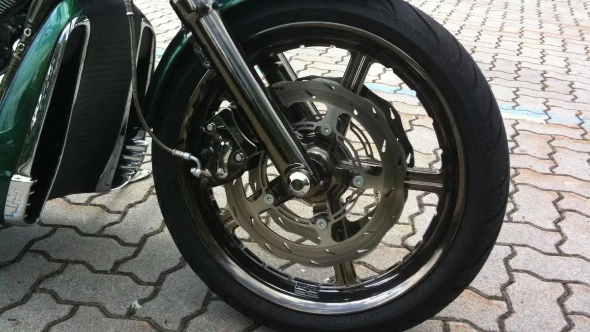 Harley-Davidson 1130 V-Rod (2002 - 05) - VRSCA  (6)