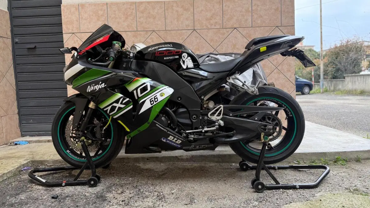 Kawasaki Ninja 1000 ZX-10R (2004 - 05)  (5)
