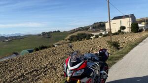 Aprilia Tuono V4 Factory (2015 - 17) 