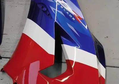 FIANCATA CARENA SINISTRA PER HONDA CBR 1000 RR-R C - Annuncio 9924051