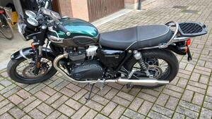 Triumph Bonneville T100 (2021 - 25) 