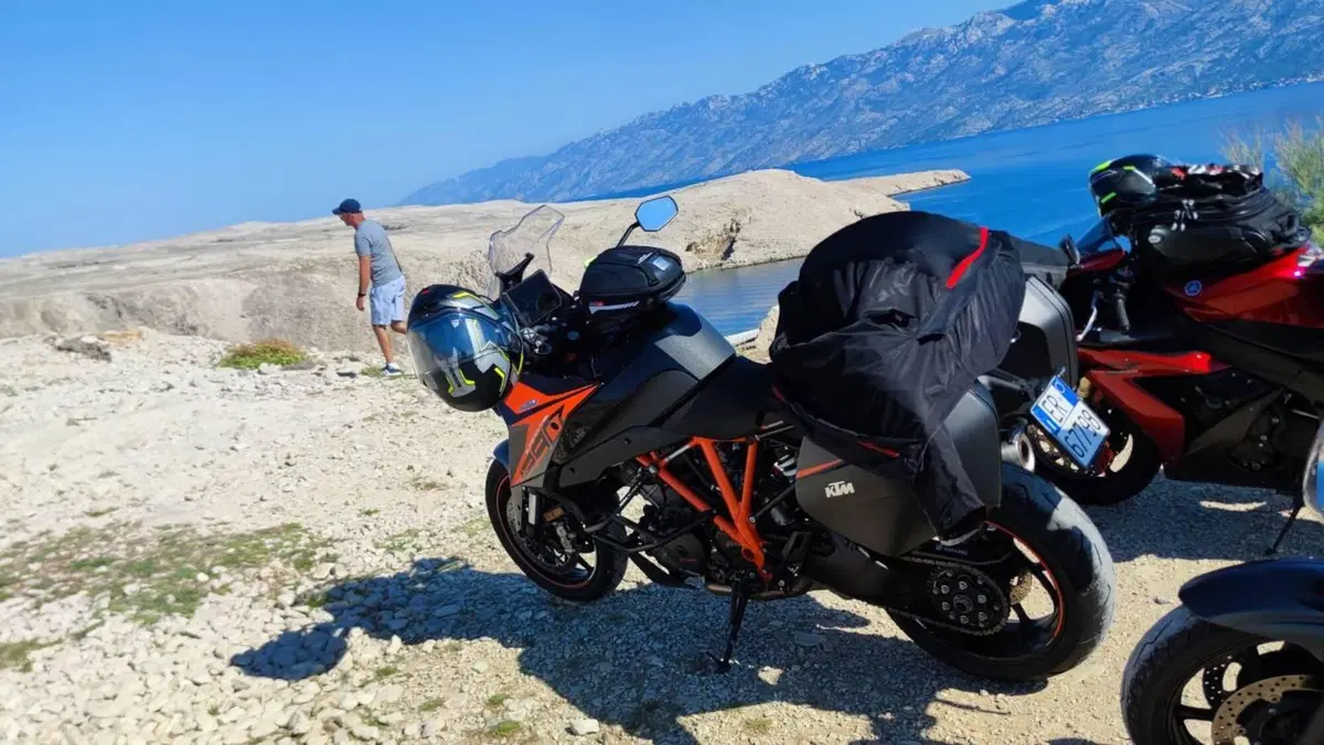 KTM 1290 Super Duke GT (2019 - 20)  (10)