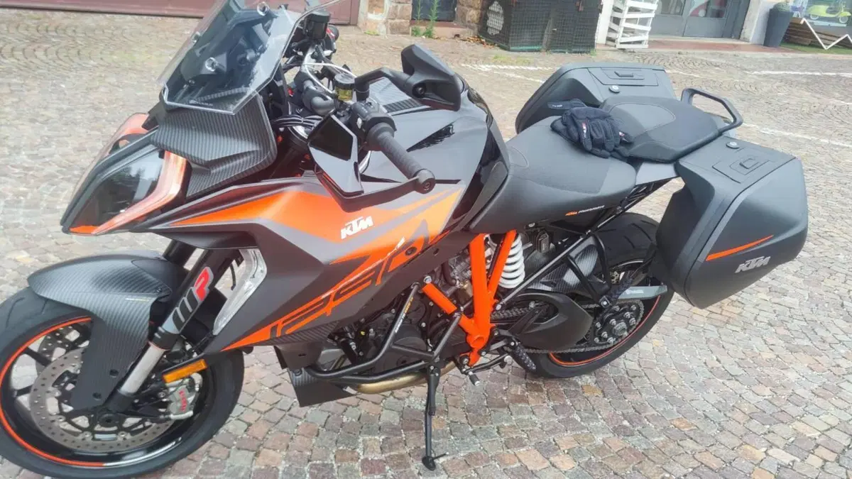 KTM 1290 Super Duke GT (2019 - 20)  (13)