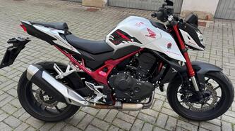 Honda CB 750 Hornet (2023 - 24) usata