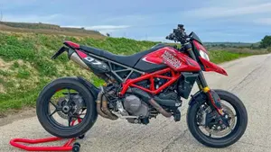 Ducati Hypermotard 950 (2022 - 25)  (2)