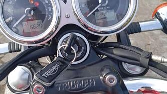 Triumph Bonneville T120 (2021 - 25) usata