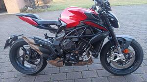 MV Agusta Brutale 800 Rosso (2021 - 23) 