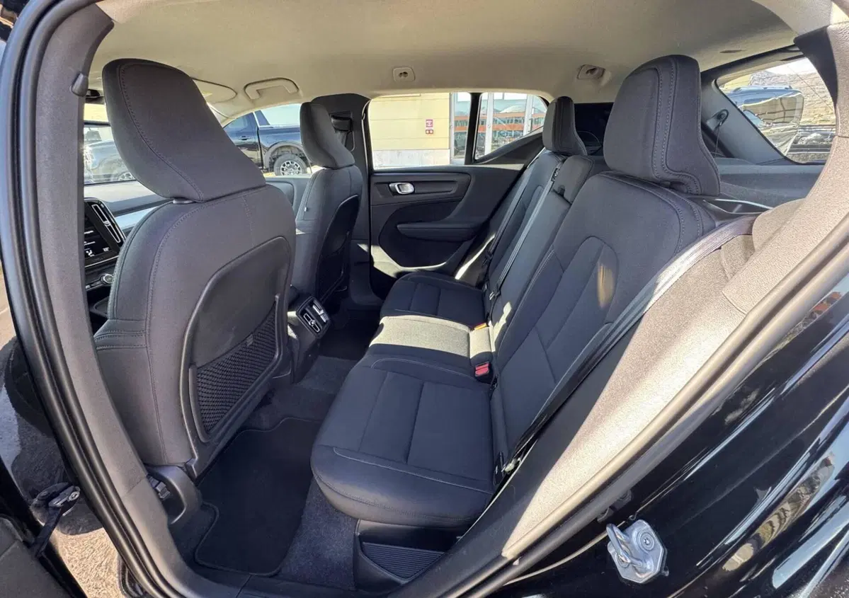 Volvo XC40 T3 Geartronic Momentum Pro (12)