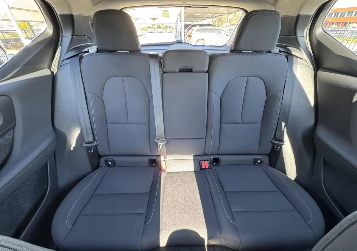 Volvo XC40 T3 Geartronic Momentum Pro (13)