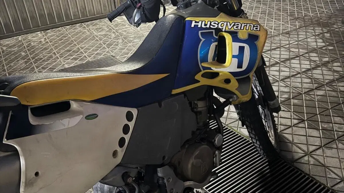 Husqvarna TE 610 E LT  (7)