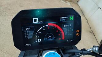 Bmw F 900 R (2025 - 26) usata