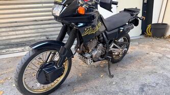 Honda NX 650 Dominator (1988 - 90) usata