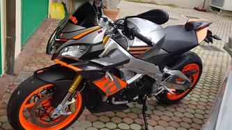Aprilia Tuono V4 RR (2015 - 17) usata
