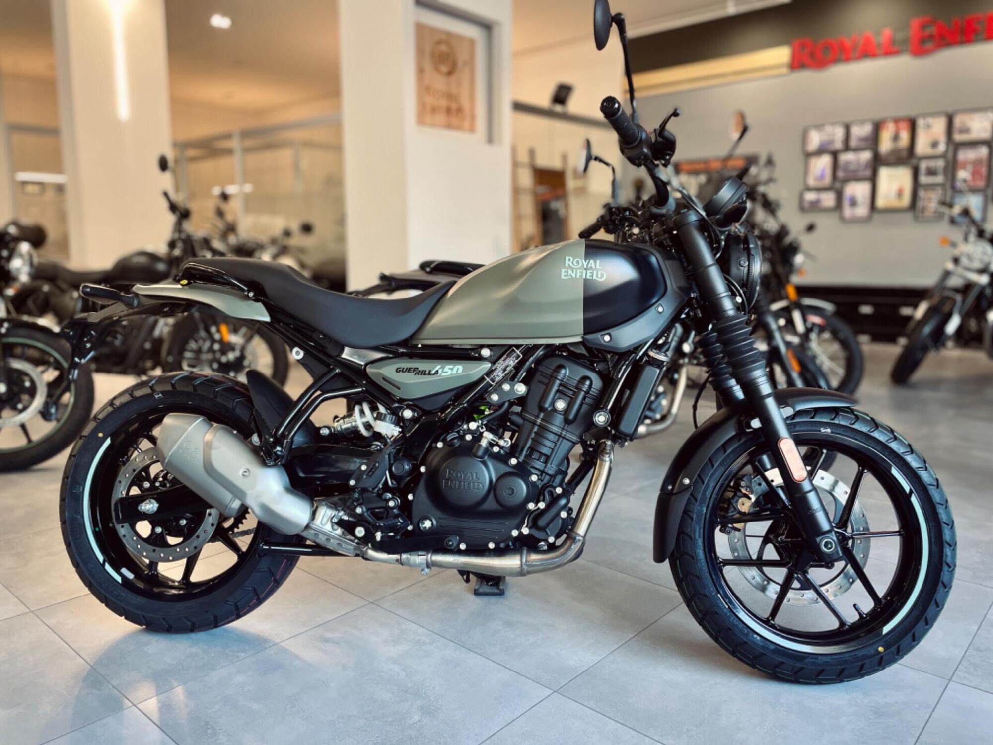 Royal Enfield Guerrilla 450 (2024 - 26) Nuova