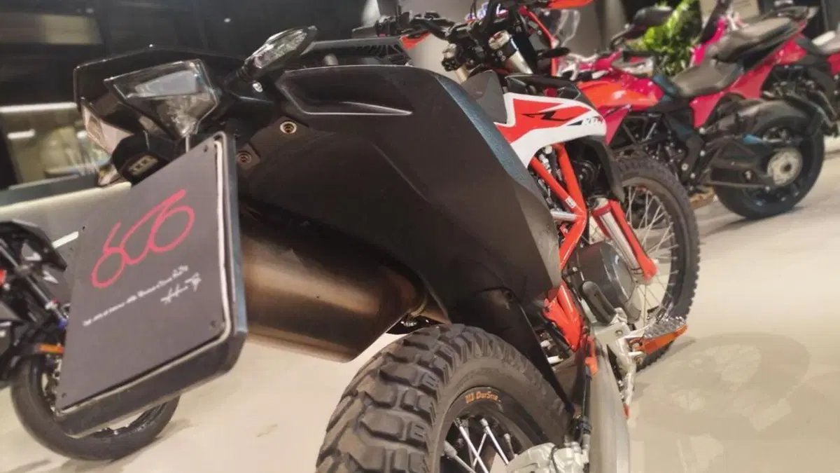 KTM 690 Enduro R (2019 - 20)  (5)