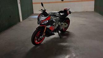 Aprilia Tuono V4 Factory (2015 - 17)