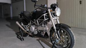 Ducati Monster 620 I.E (2002) 
