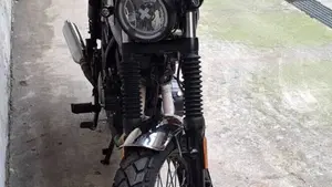 Brixton Motorcycles Cromwell 250 (2021 - 25)  (2)