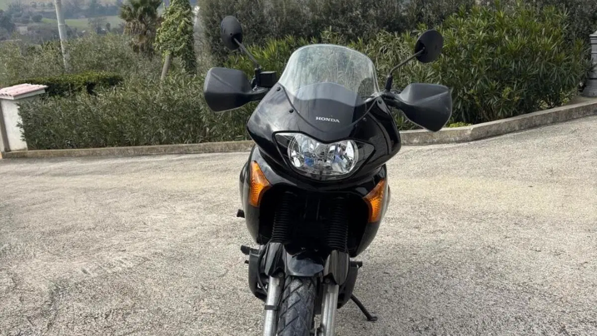 Honda Transalp XL 650V (2000 - 04)  (2)