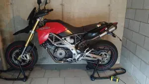 Aprilia Dorsoduro 750 (2009 - 14)  (5)