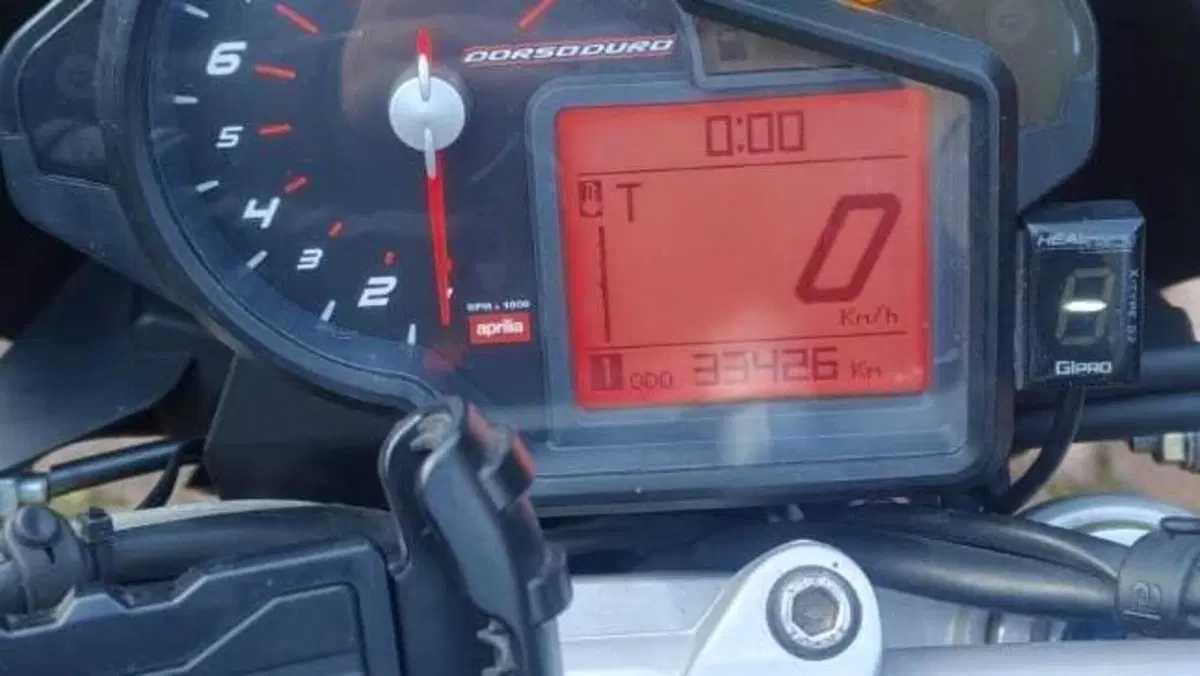 Aprilia Dorsoduro 750 (2009 - 14)  (6)