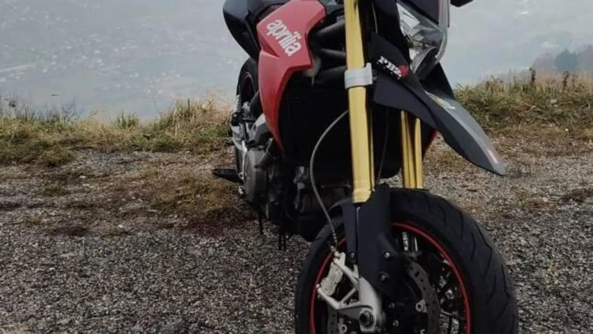 Aprilia Dorsoduro 750 (2009 - 14)  (15)