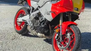 Yamaha XSR 900 GP (2024 - 26)  (5)